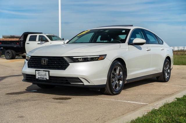 Photo of 2024 Platinum White Pearl Honda Accord