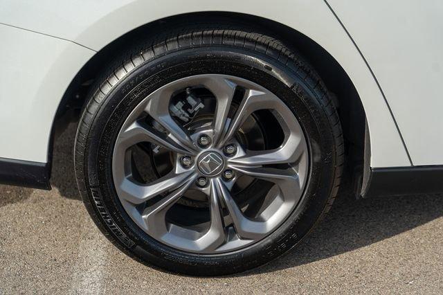 Photo of 2024 Platinum White Pearl Honda Accord