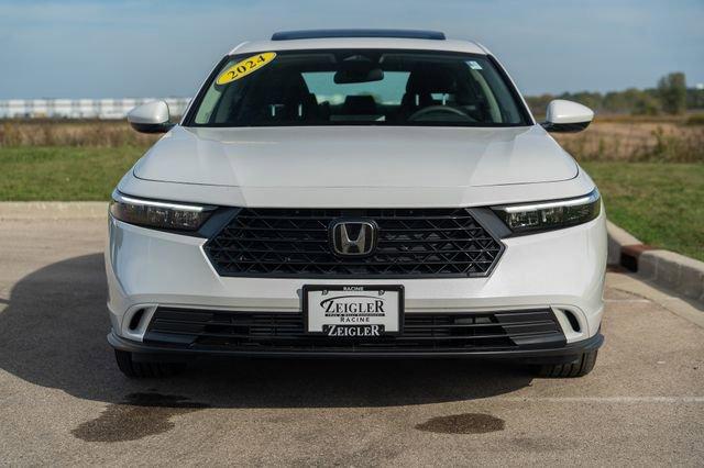 Photo of 2024 Platinum White Pearl Honda Accord