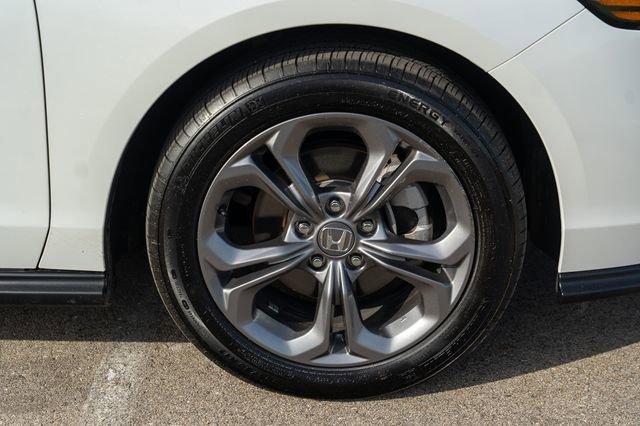 Photo of 2024 Platinum White Pearl Honda Accord