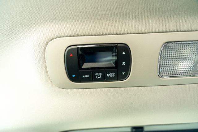 Photo of 2026 Platinum White Pearl Honda Odyssey