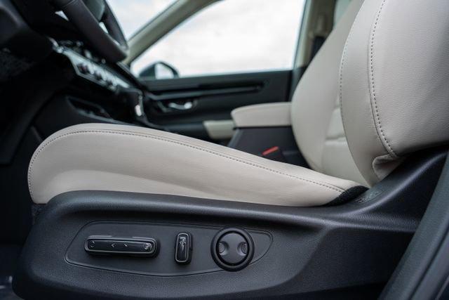 Photo of 2026 Meteorite Gray Metallic Honda CR-V