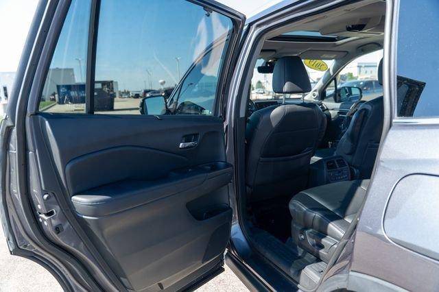 Photo of 2019 Modern Steel Metallic Honda Pilot