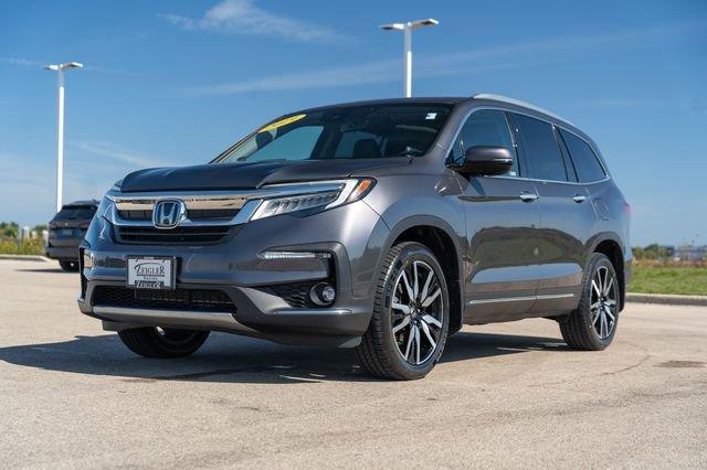 Photo of 2019 Modern Steel Metallic Honda Pilot