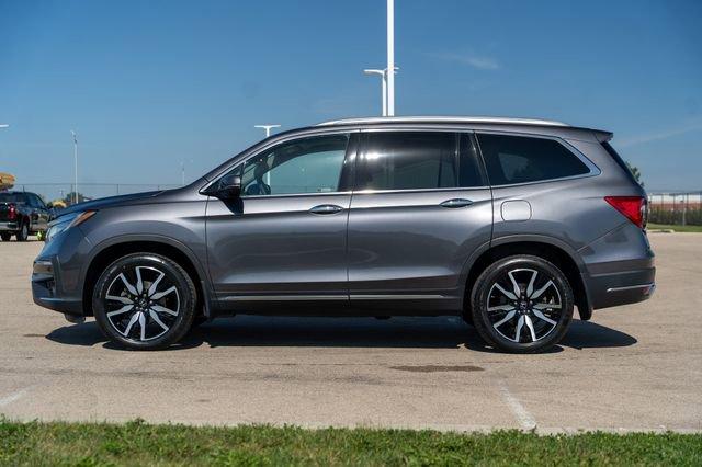 Photo of 2019 Modern Steel Metallic Honda Pilot