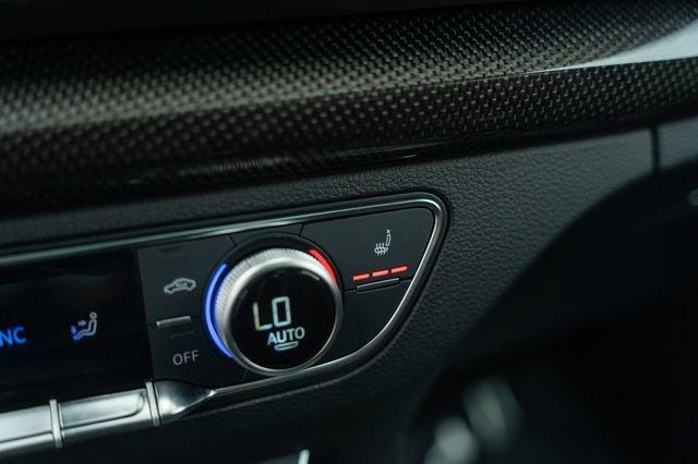Photo of 2024 Daytona Gray Pearl Effect Audi SQ5