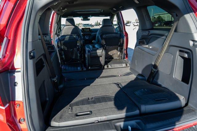 Photo of 2025 Radiant Red Metallic II Honda Odyssey