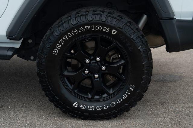 Photo of 2020 Bright White Clearcoat Jeep Wrangler