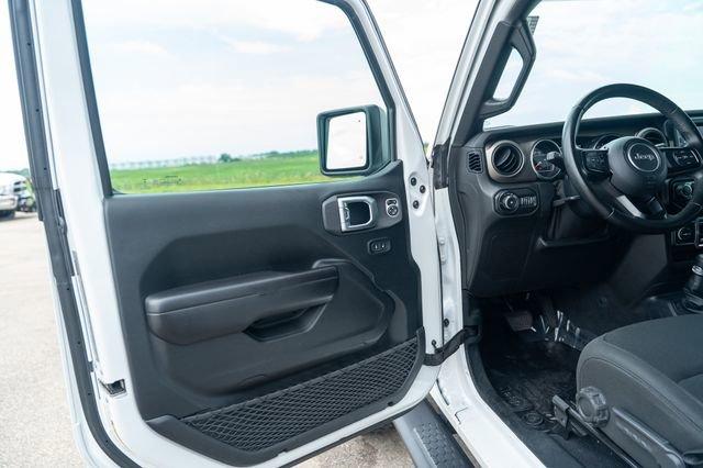 Photo of 2020 Bright White Clearcoat Jeep Wrangler