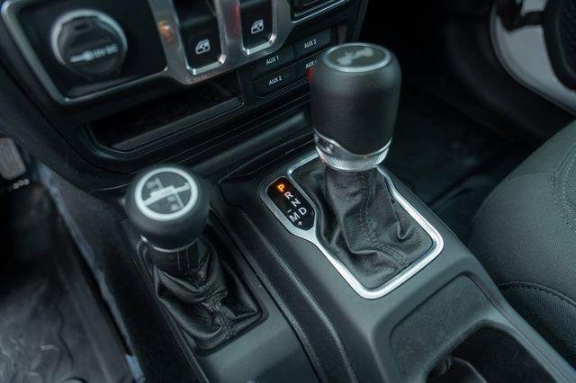 Photo of 2020 Bright White Clearcoat Jeep Wrangler