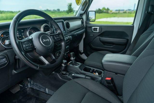 Photo of 2020 Bright White Clearcoat Jeep Wrangler