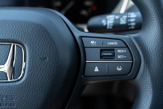 Photo of 2026 Platinum White Pearl Honda HR-V