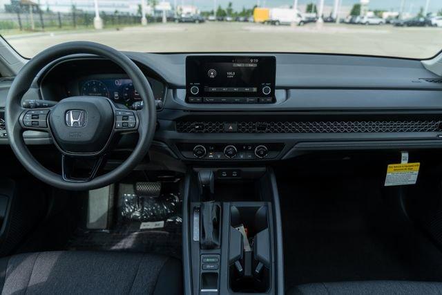 Photo of 2025 Platinum White Pearl Honda Accord