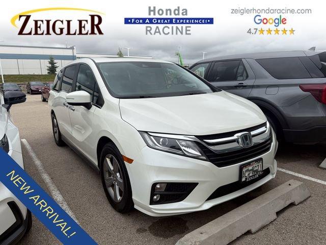 Photo of 2018 Diamond White Pearl Honda Odyssey
