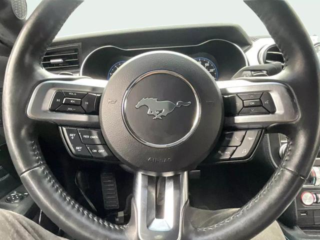 Photo of 2019 Oxford White Ford Mustang