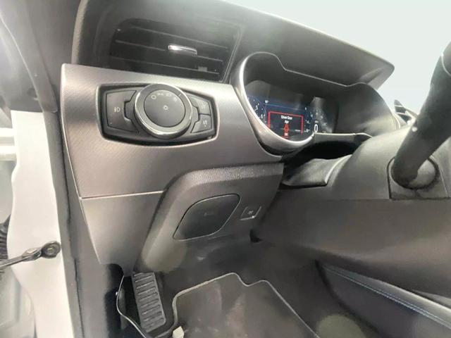 Photo of 2019 Oxford White Ford Mustang