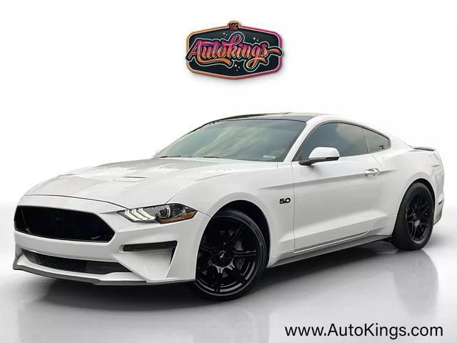 Photo of 2019 Oxford White Ford Mustang