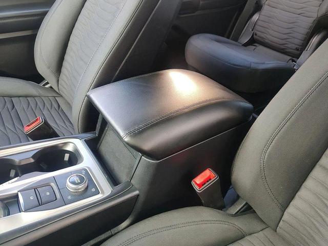 Photo of 2020 Agate Black Metallic Ford Explorer