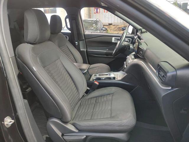 Photo of 2020 Agate Black Metallic Ford Explorer