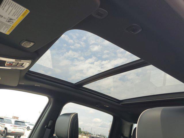 Photo of 2026 Bright White Clearcoat RAM 1500