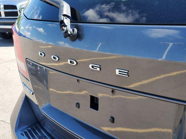 Photo of 2014 Granite Crystal Metallic Clearcoat Dodge Journey