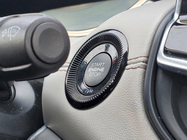 Photo of 2024 Diamond Black Crystal Pearlcoat Jeep Compass