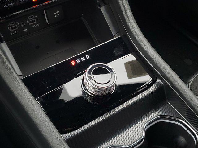 Photo of 2025 Diamond Black Crystal Pearlcoat Jeep Grand Cherokee