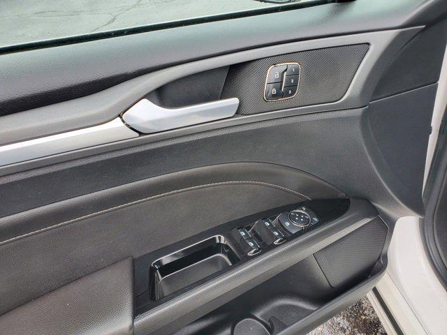 Photo of 2019 White Gold Ford Fusion