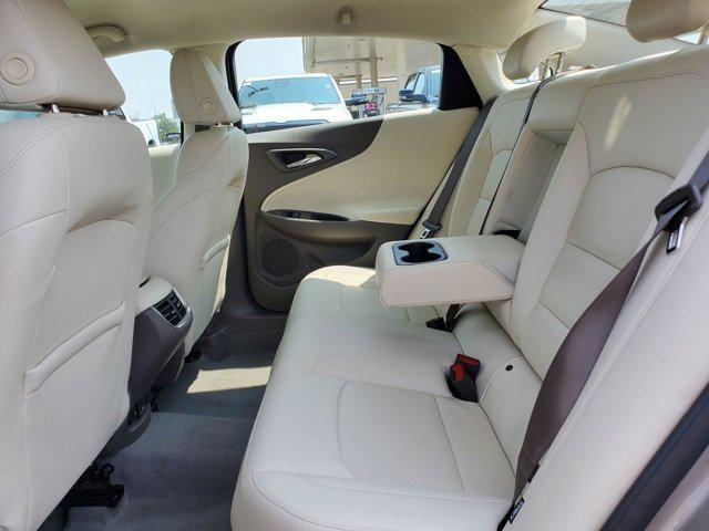 Photo of 2019 White Gold Ford Fusion