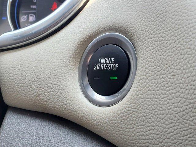Photo of 2019 White Gold Ford Fusion