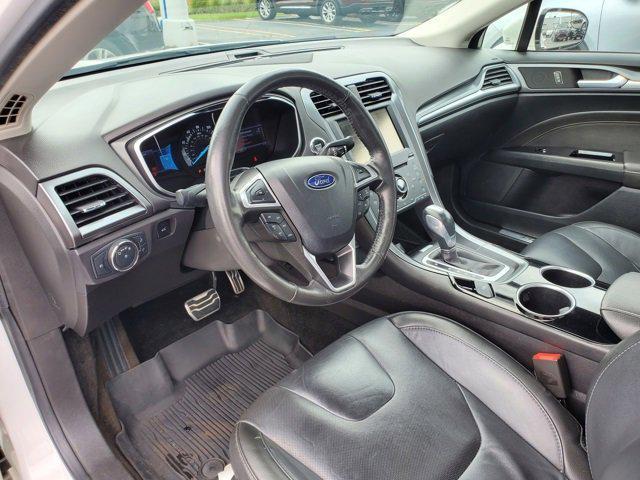 Photo of 2019 White Gold Ford Fusion