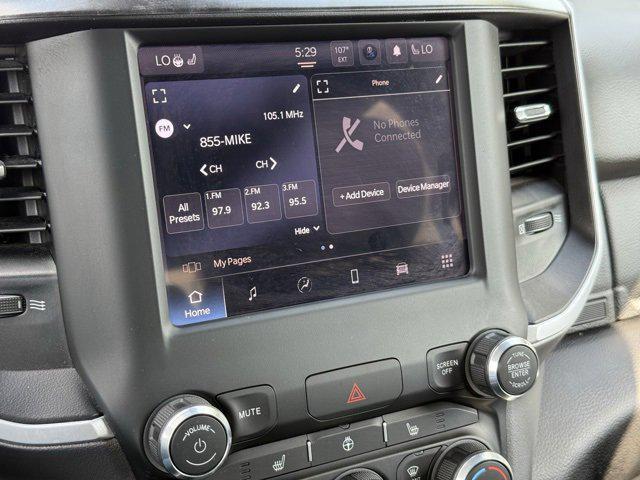 Photo of 2022 Diamond Black Crystal Pearlcoat RAM 1500