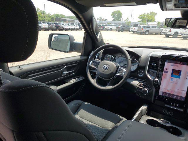 Photo of 2025 Granite Crystal Metallic Clearcoat RAM 1500