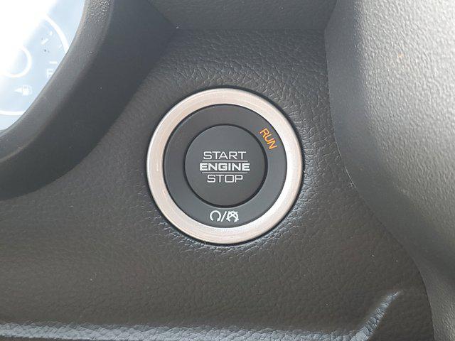 Photo of 2025 Granite Crystal Metallic Clearcoat RAM 1500
