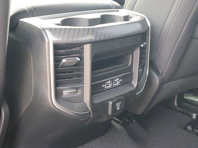 Photo of 2025 Granite Crystal Metallic Clearcoat RAM 1500
