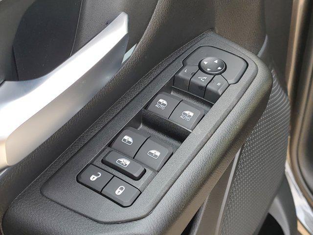 Photo of 2025 Granite Crystal Metallic Clearcoat RAM 1500