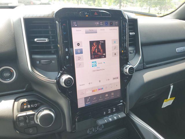 Photo of 2025 Granite Crystal Metallic Clearcoat RAM 1500