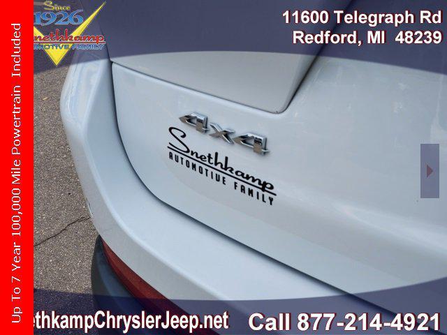 Photo of 2023 Bright White Clearcoat Jeep Grand Cherokee L