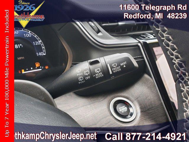 Photo of 2023 Bright White Clearcoat Jeep Grand Cherokee L