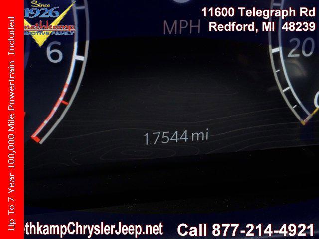 Photo of 2023 Bright White Clearcoat Jeep Grand Cherokee L