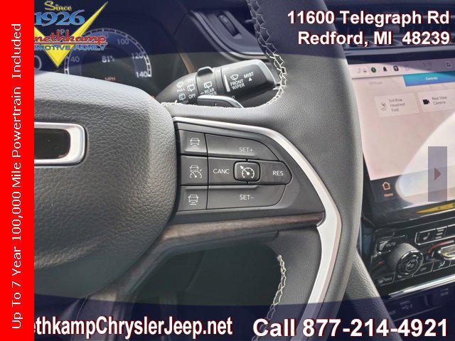 Photo of 2023 Bright White Clearcoat Jeep Grand Cherokee L