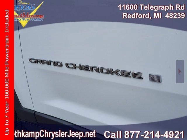 Photo of 2023 Bright White Clearcoat Jeep Grand Cherokee L