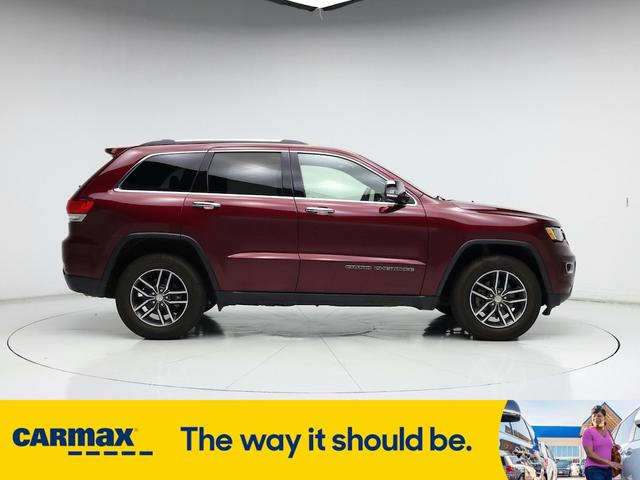 Photo of 2017 Red Jeep Grand Cherokee