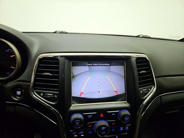Photo of 2017 Red Jeep Grand Cherokee