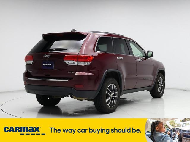 Photo of 2017 Red Jeep Grand Cherokee
