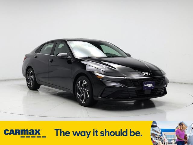2024 Hyundai Elantra Hev