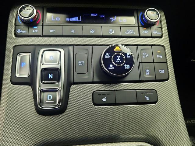 Photo of 2024 Black Hyundai PALISADE