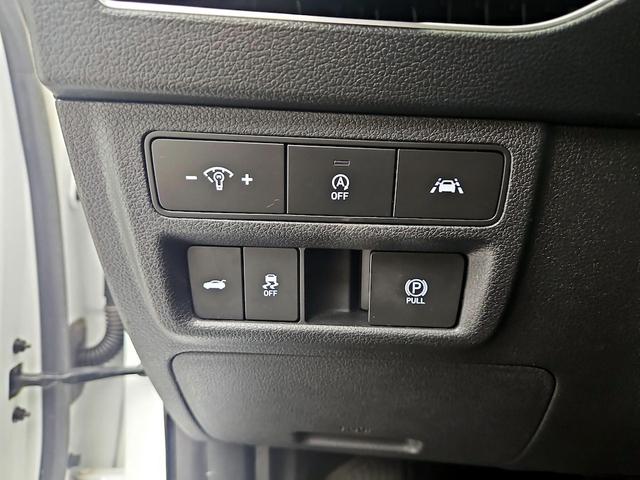 Photo of 2020 White Hyundai SONATA