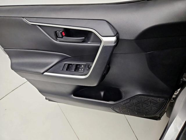 Photo of 2020 Silver Toyota RAV4
