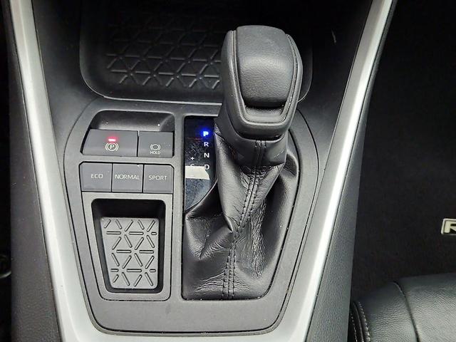 Photo of 2020 Silver Toyota RAV4
